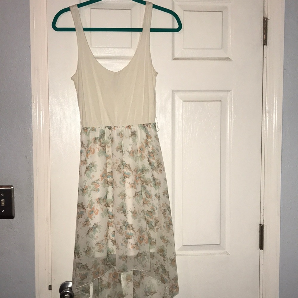 🥰 high low sundress, peach/ mint floral pattern.